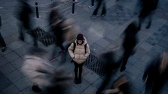 UMR Naik, Tapi Hidup Tetap Berat: Kenapa Rasa Cukup Masih Jauh?