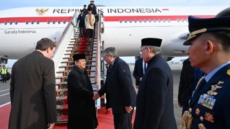 Maraton Diplomasi Prabowo: Usai 5 Jam Bareng Putin, Langsung Melesat ke Paris Temui Macron