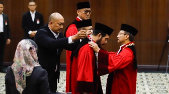 Anwar Usman Lepas Jabatan, MK Sambut Liliek Prisbawono dan Adies Kadir