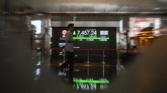 Lolos dari Tekanan Global, IHSG Melenggang ke Zona Hijau di Sesi I