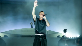 Manggung di Coachella 2026 Tanpa Ribet, Justin Bieber Cuma Andalkan Laptop dan YouTube