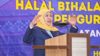 Di IKA UNAIR Jawa Tengah, Khofifah Soroti Langkanya Dokter Spesialis