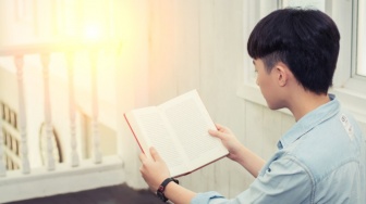 Rahasia The Power of Habit, Mengapa Niat Saja Tidak Cukup untuk Berubah Jadi Lebih Baik?