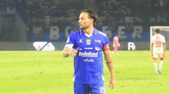 Kartu Merah Tak Hentikan Persib! Klok Bongkar Rahasia Kemenangan Maung Bandung