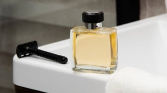 5 Parfum Pria yang Tahan Lama dan Meninggalkan Jejak, Awet Dipakai Banyak Aktivitas