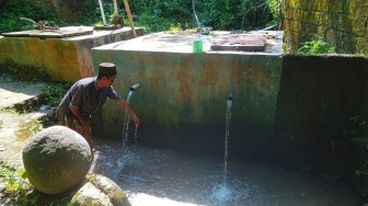 Warga Sambeng Borobudur Terancam Kehilangan Mata Air, Sendang Ngudal Dikepung Tambang