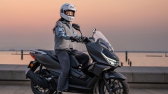 Inikah Honda PCX Facelift Terbaru? Lebih Macho dan Punya Fitur Dash Cam Bawaan