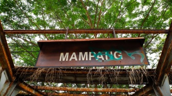 Kondisi Stasiun Mampang di Jakarta, Rabu (15/4/2026). [Suara.com/Alfian Winanto]