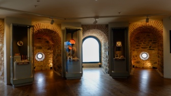 Suasana di dalam Menara Galata yang ada di Kota Istanbul, Turki, Rabu (15/4/2026). [Suara.com/Iramdani]
