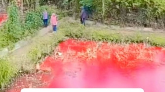 Kolam Mendadak Merah Seperti Darah di Pagaralam, Fenomena Alam atau Ulah Warga?