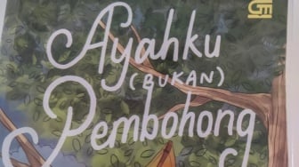 Review Ayahku (Bukan) Pembohong: Menemukan Hakikat Kejujuran dalam Dongeng
