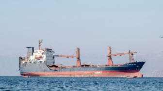 BREAKING NEWS! Iran Resmi Buka Blokade Selat Hormuz Sepenuhnya