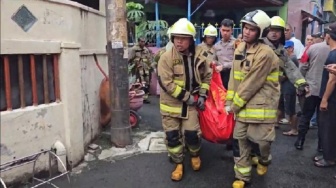 Diduga Akibat Korsleting Listrik, Satu Keluarga Tewas Akibat Kebakaran di Tanjung Duren Jakbar
