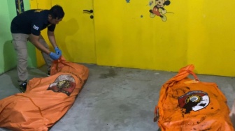 Tangis Pecah di RS Bhayangkara! 8 Kantong Jenazah Korban Helikopter PK-CFX Datang Bersamaan