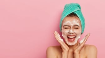 7 Sabun Cuci Muka dengan Niacinamide untuk Memutihkan Wajah, Mulai Rp20 Ribuan