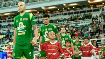 Persebaya Dipecundangi Madura United, Bernardo Tavares Semprot Wasit dan VAR