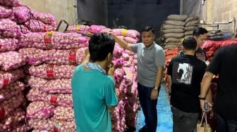 Gudang Pangan Ilegal di Pontianak Diobrak-abrik Bareskrim, 23 Ton Bawang Disita