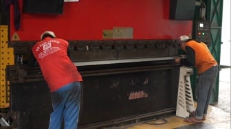 Cuan di Balik Cerobong Asap: Bagaimana Program MBG Menghidupkan Kembali Bengkel Las Tua di Sukoharjo