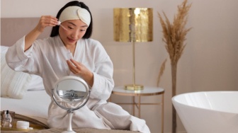 Wajah Bebas Kilap: 5 Ampoule Tea Tree Korea untuk Kulit Berminyak & Jerawat