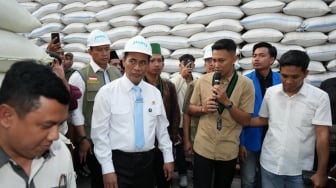 Terima Kunjungan Mentan di Gudang Bulog Jatim, Dirut Pastikan Stok Beras Tertinggi Sepanjang Sejarah