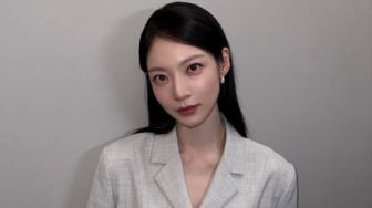 Preppy hingga Chic Style, Ini 4 Ide OOTD Monokrom ala Gong Seung Yeon
