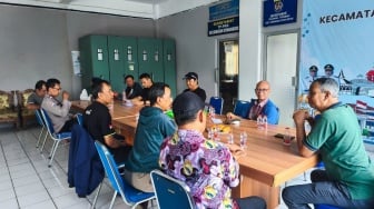 Rayakan HUT Depok ke-27, FPK Gelar Jalan Sehat Sambil Tanam Pohon dan Pamerkan Seni Budaya