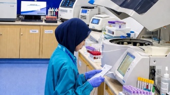 Mengakhiri Ketergantungan Rujukan, Standar Lab Internasional Kini Tersedia Langsung di Makassar