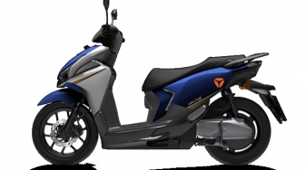 Ini Cara Mengecas Sepeda Listrik yang Benar, Cek 5 Rekomendasi Selis Fast Charging Tercepat!