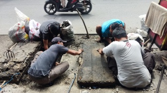 Bukan Sampah! Terungkap Penyebab Banjir Bojonggede