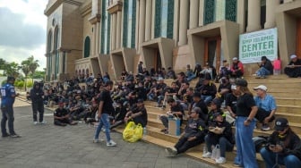 Massa Aksi Mulai Padati Titik Kumpul, Mahasiswa Konvoi ke Kantor Gubernur Kaltim