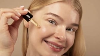 Bye Kulit Kering yang Redness! 4 Serum Hyaluronic Acid Ceramide Rp30 Ribuan