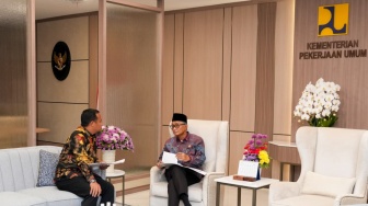 Gubernur Sulsel Minta Menteri PU Percepat Pembangunan Jalan Seko