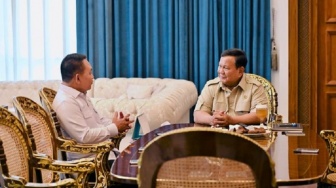 Ungkap Pertemuan Prabowo-Dudung, Seskab Teddy: Bahas Kondisi Pertahanan hingga Geopolitik Global