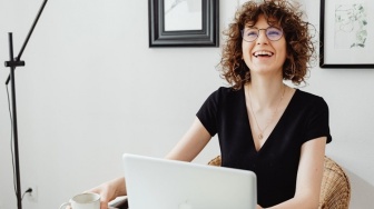 Surat Kartini dan Kita: Mengapa Menulis Adalah Bentuk Perlawanan yang Tak Pernah Mati