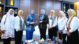 Audiensi dengan Feby Herman Deru, ASETI Sumsel Tekankan Standarisasi dan Etika Tari