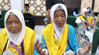 16 Tahun Kumpul Recehan Hasil Pungut Rumput Laut, Nenek 86 Tahun Akhirnya Berangkat Haji