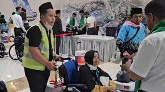 Haji 2026 Dimulai: 391 Jemaah Kloter Pertama Resmi Bertolak ke Madinah via Bandara Soetta