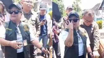 Harga dan Fitur iPhone 17 Pro Max, Viral Video Pejabat Diduga Flexing saat Beri Keterangan Pers