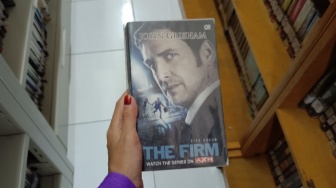 Di Balik Gaji Fantastis: Rahasia Gelap Firma Hukum dalam The Firm