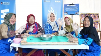 Dari Rengginang Laut, Ibu Eko Melanjutkan Semangat Kartini di Pesisir Rembang