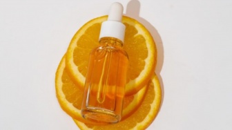 5 Cara Mengatasi Kulit Kusam akibat Polusi Jakarta, Serum Vitamin C Murah Jadi Andalan