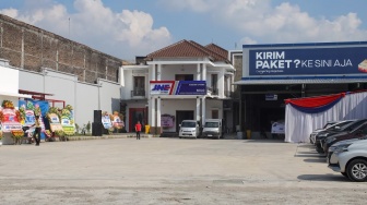 Kantor dan Gudang Baru JNE di Solo Perkuat Kapabilitas Digital hingga Dorong Pengembangan UMKM