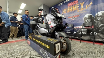 Maxdecal Foodie Sasar UMKM Kuliner Indonesia Timur Bareng Pasutri Touring