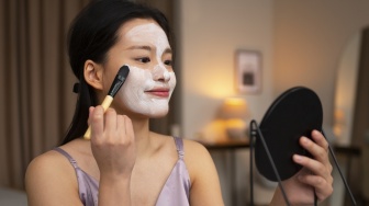Mendekati Usia 30? Ini Cara Simpel Jaga Elastisitas Kulit Biar Tetap Kencang dan Glowing