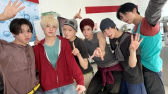 Sticky oleh NCT Wish: Hubungan Asmara Unik tapi Manis bak Hidangan Penutup