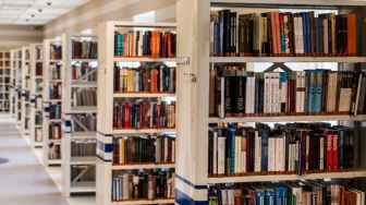 Hak atas Pendidikan dan Biaya Tersembunyi yang Melanggarnya