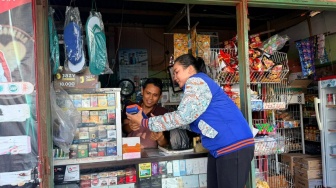 Kartini Masa Kini: Kisah Mispa, Mantri BRI yang Tembus Hutan Demi Literasi Keuangan