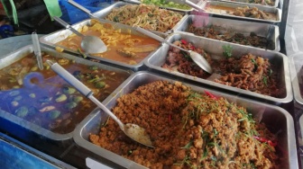 Saat Dompet Menipis, 7 Warteg di Jakarta Pusat Ini Jadi Tempat Pulang Banyak Orang