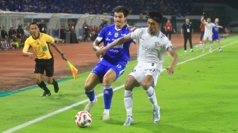 Persib Bandung Dibayangi Borneo FC, Sergio Castel Tegaskan Wajib Menang di Sisa Laga