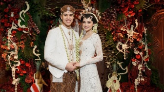 Detail Kebaya Akad Nikah Syifa Hadju Terbuat dari 4 Bahan Impor